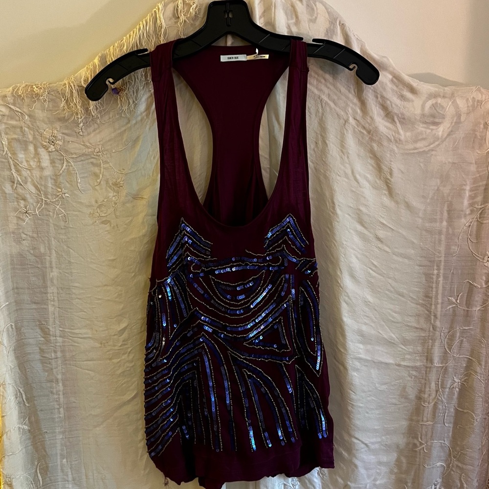 Fun maroon and blue sequin tank by Kimchi Blue! Size M. In GREAT condition!
